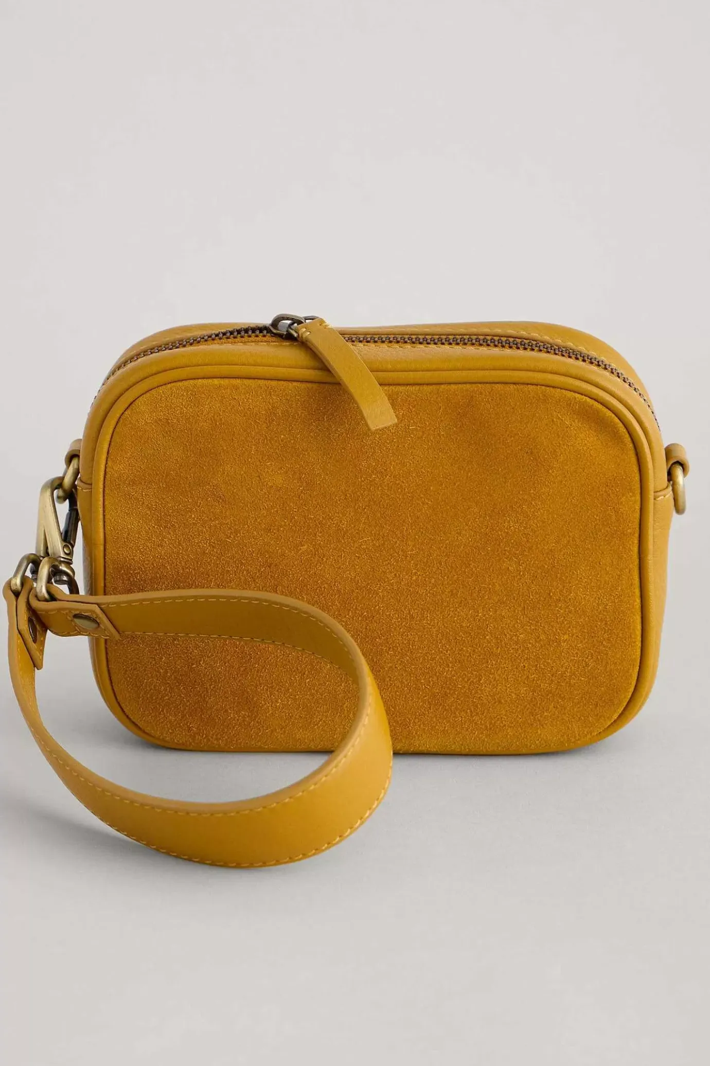 Seasalt Cornwall Annulet Leather And Suede Bag<Women Bags