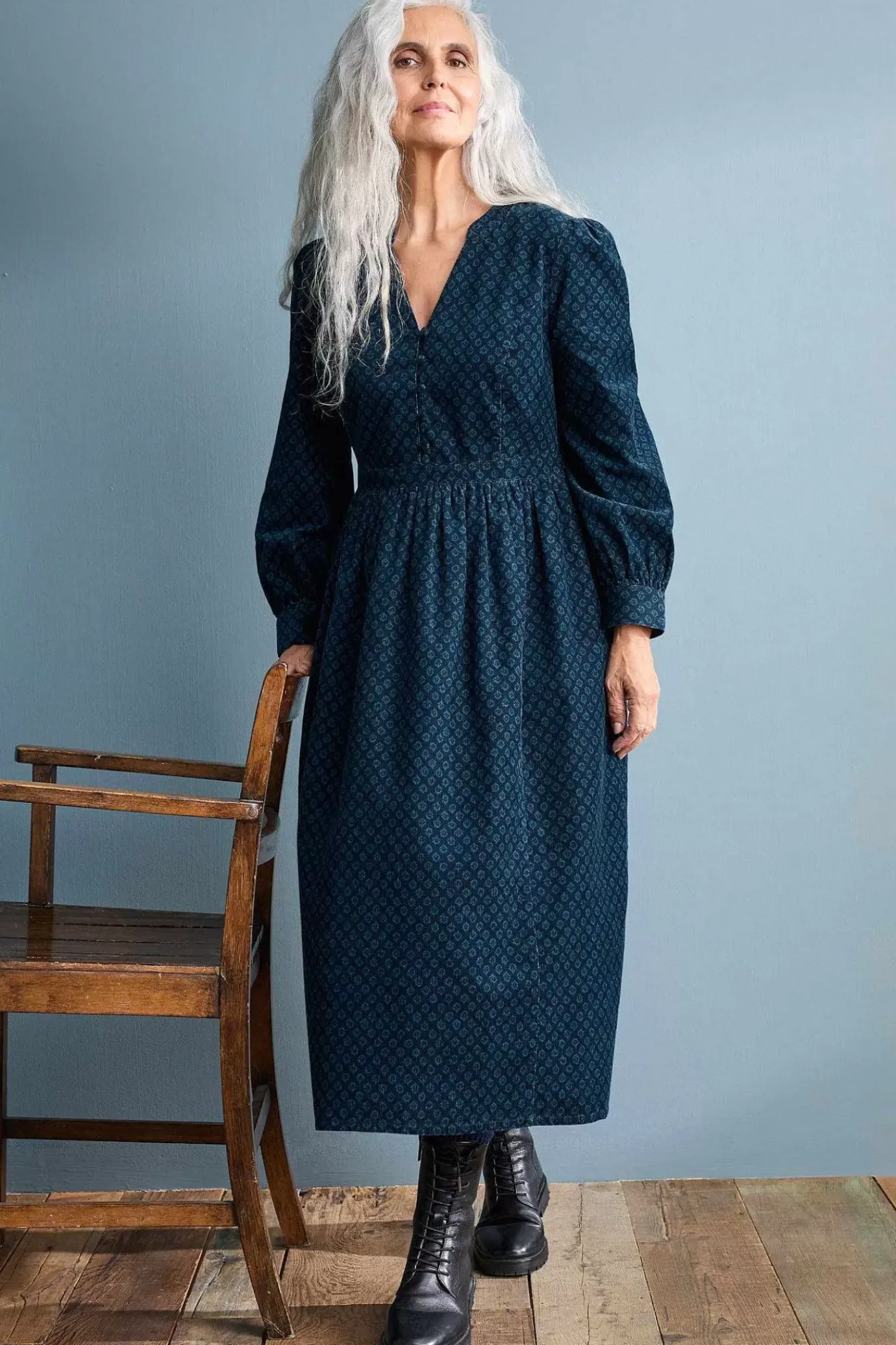 Seasalt Cornwall Rose Cottage Printed Cord Midi Dress<Women Dresses